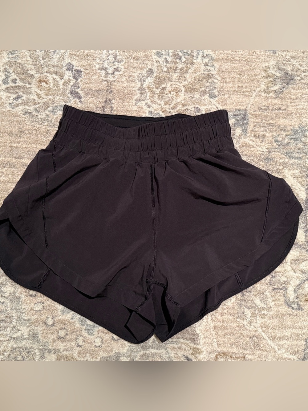 Lululemon Hotty Hot Shorts Black Size 4 VGUC